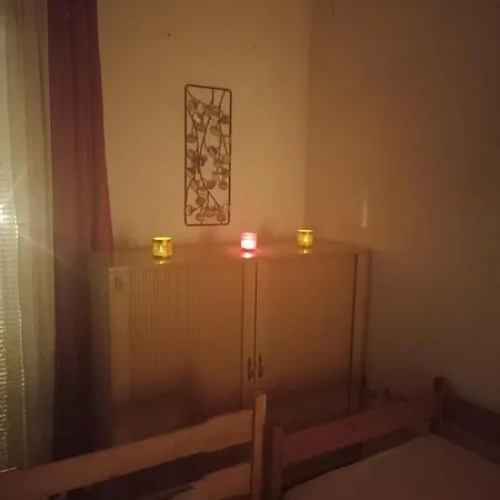 Sleep & Fly - Single With Shared Bathroom Sarajevo