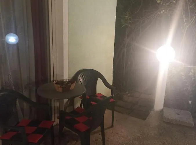 Sleep & Fly - Airport Apartamento